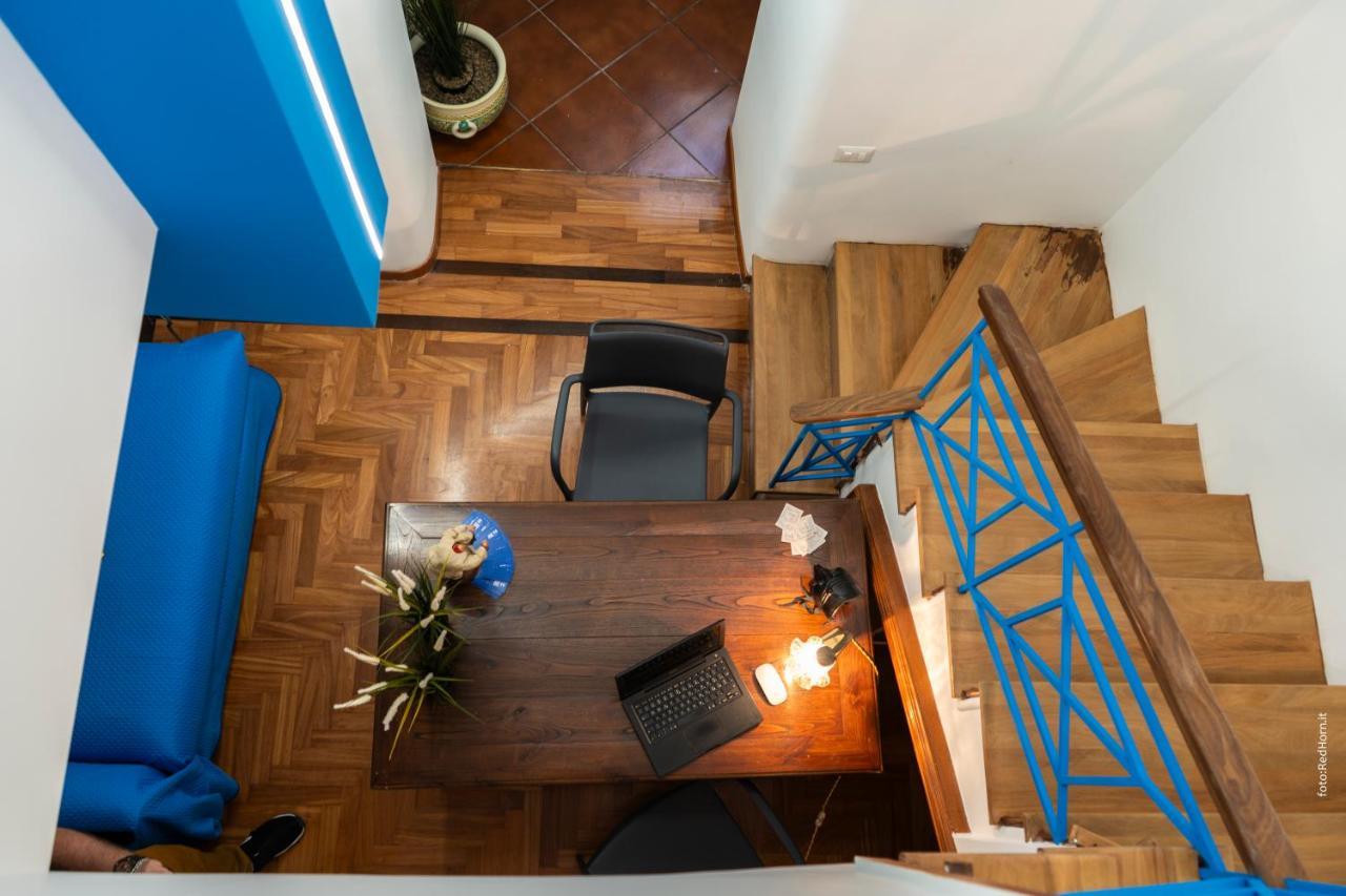 נאפולי Two Rooms Chiaia 37 מראה חיצוני תמונה