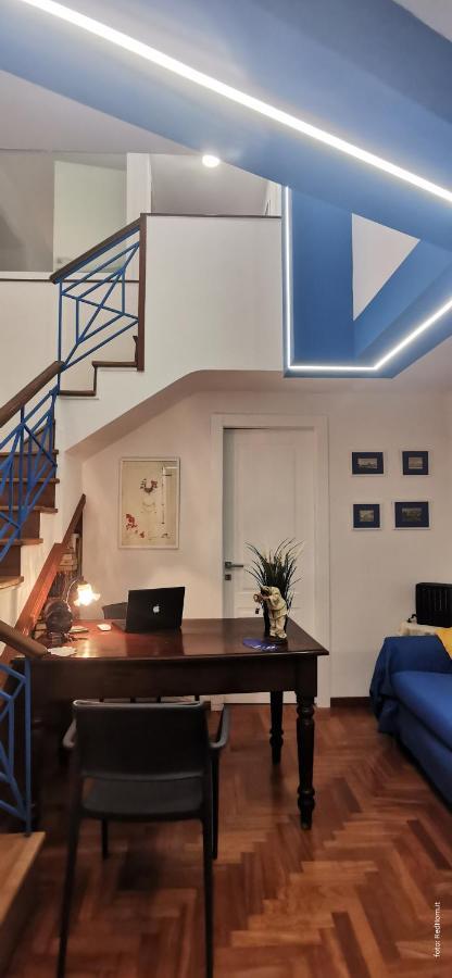 נאפולי Two Rooms Chiaia 37 מראה חיצוני תמונה