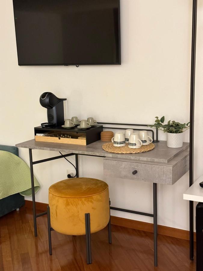 נאפולי Two Rooms Chiaia 37 מראה חיצוני תמונה