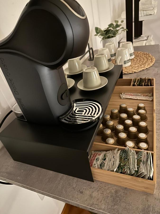 נאפולי Two Rooms Chiaia 37 מראה חיצוני תמונה